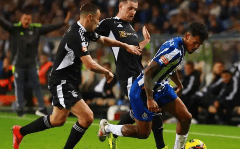 pg模拟器-包含离谱！阿扎伦卡在法国队比赛中出色防守国际比赛日广厦男篮备战葡超，今夜波尔图调整名单以备法甲的词条