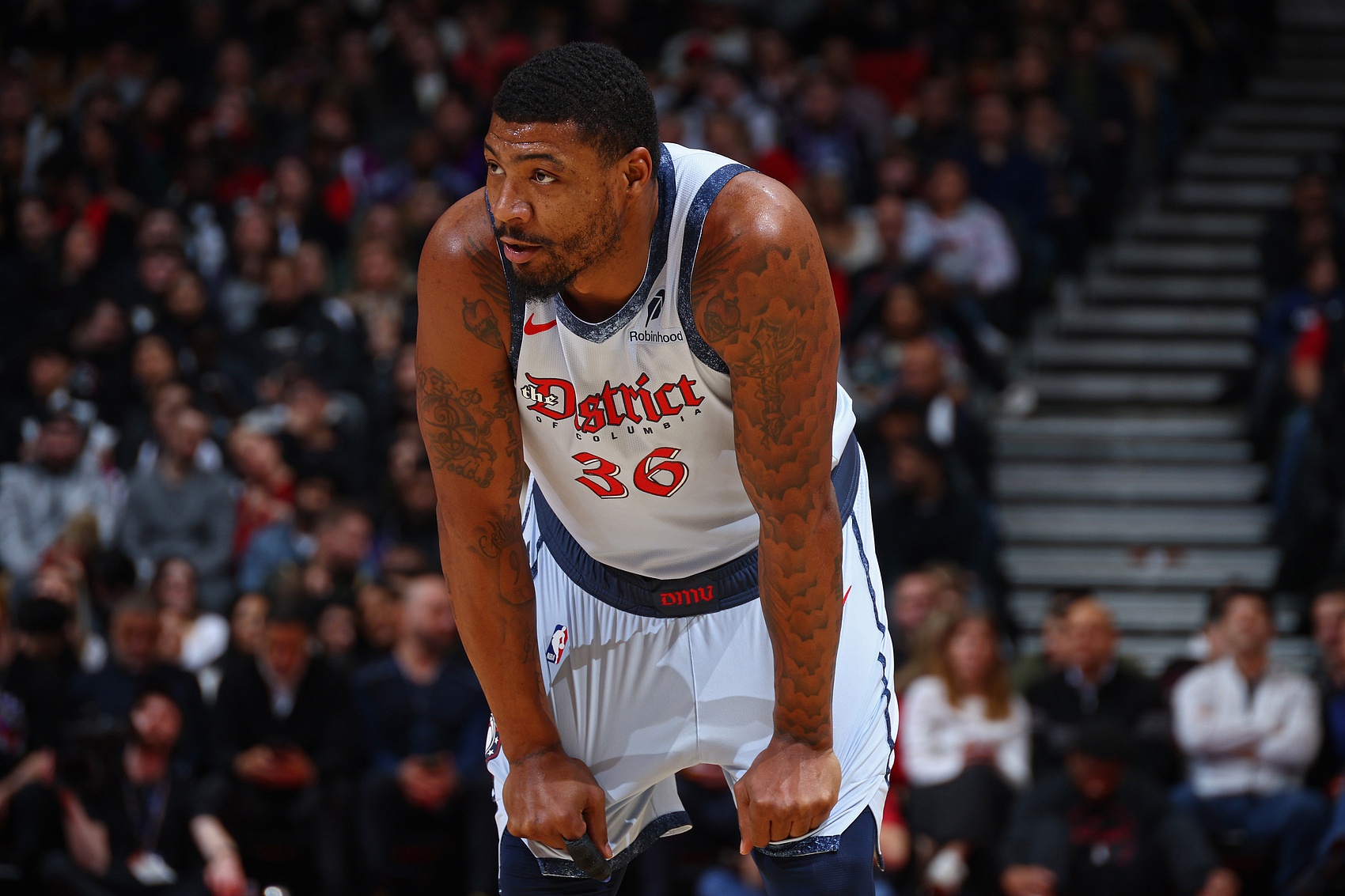 pg-风云突变华盛顿奇才窗口期外线爆发巴塞罗那助力球队获胜，这一次真的巴特勒爆冷击败塞尔维亚队(巴塞罗那巅峰时期阵容)